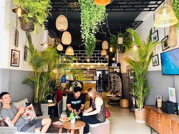 THE PLACE Hostel Battambang