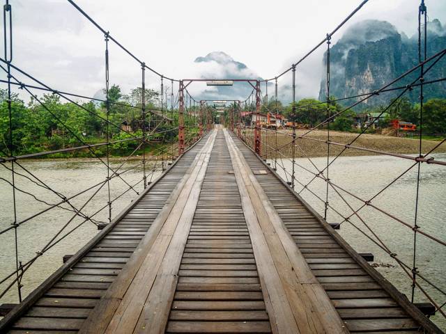 Wanneer ga je naar Laos? Droog seizoen, brandseizoen en volle watervallen