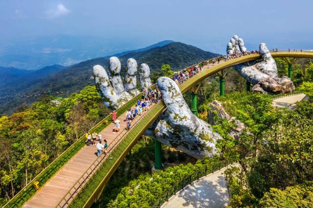 Tours in Vietnam