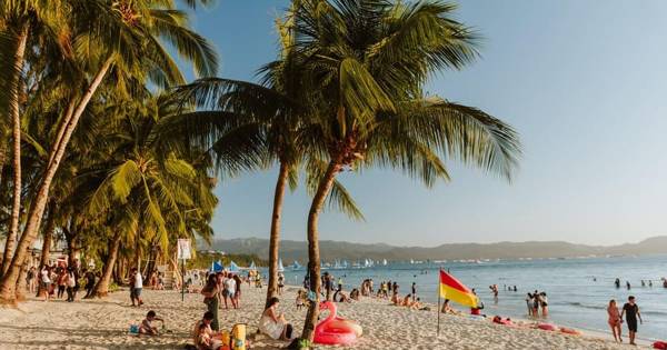 Boracay: rondvaart langs eilanden en stranden met snorkelen