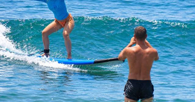 Uluwatu: surfles voor beginners en gevorderden