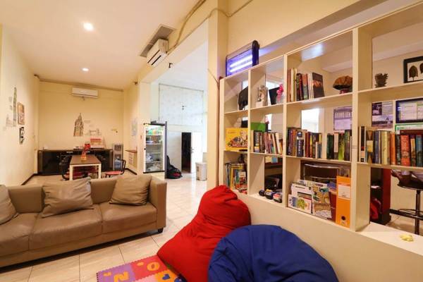 MADOR Malang Dorm Hostel