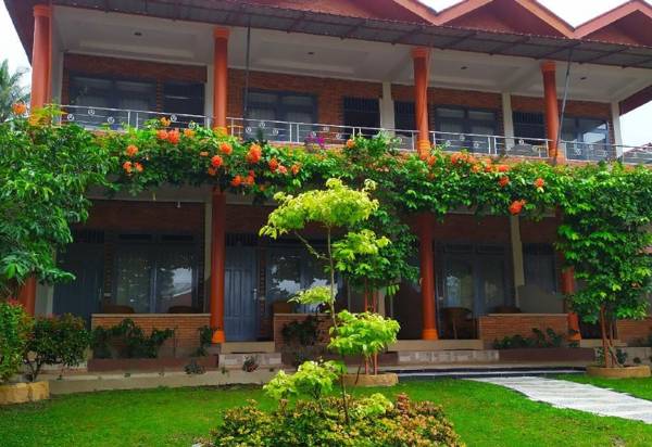 Tamado Cottages