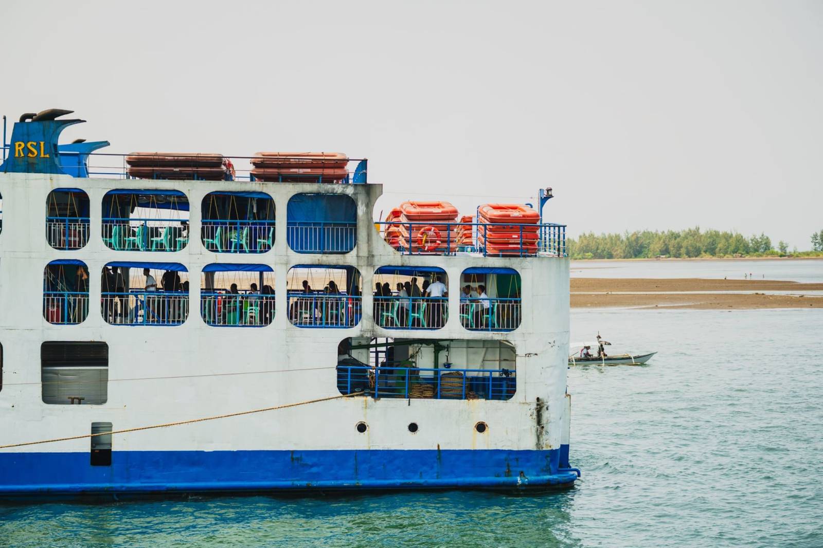 Vliegen, varen en rijden op de Filipijnen: zo kom je van eiland naar eiland