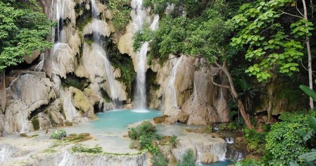 Luang Prabang: cruise naar de Pak Ou-grotten en de Kuang Si-watervallen