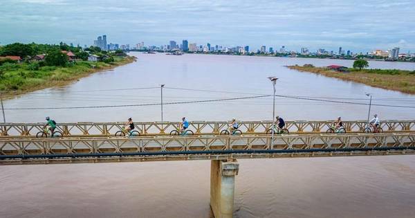 Phnom Penh: Silk Island-fietstocht / e-bike of tuktuk