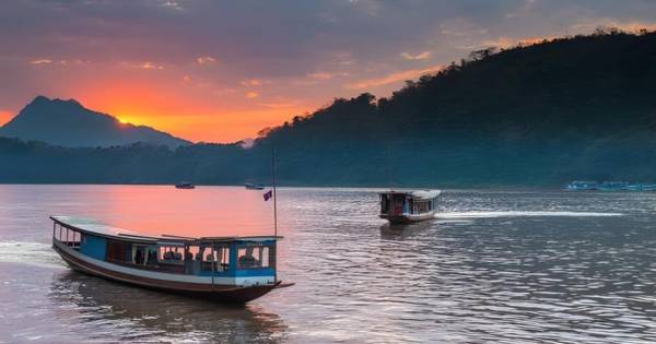 Luang Prabang: 2D Transfer naar Huay Xai met Slow Boat