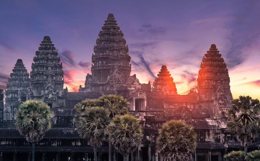 Siem Reap: Angkor Wat: tour in kleine groep bij zonsopgang of zonsondergang