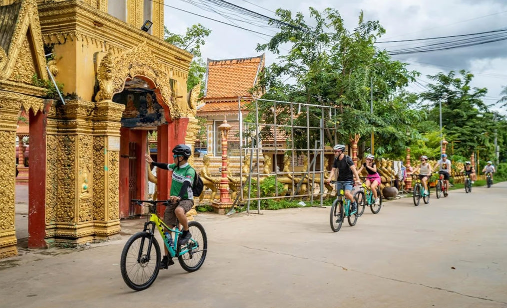 Phnom Penh: Silk Island-fietstocht / e-bike of tuktuk