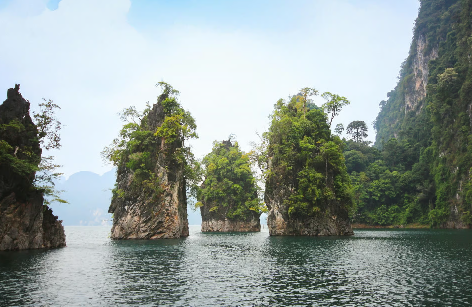Vanuit Khao Lak/Khao Sok: Cheow Lan meer en Emerald Pool tour