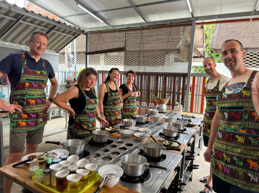 Chiang Mai: kookles met markt en ophaalservice