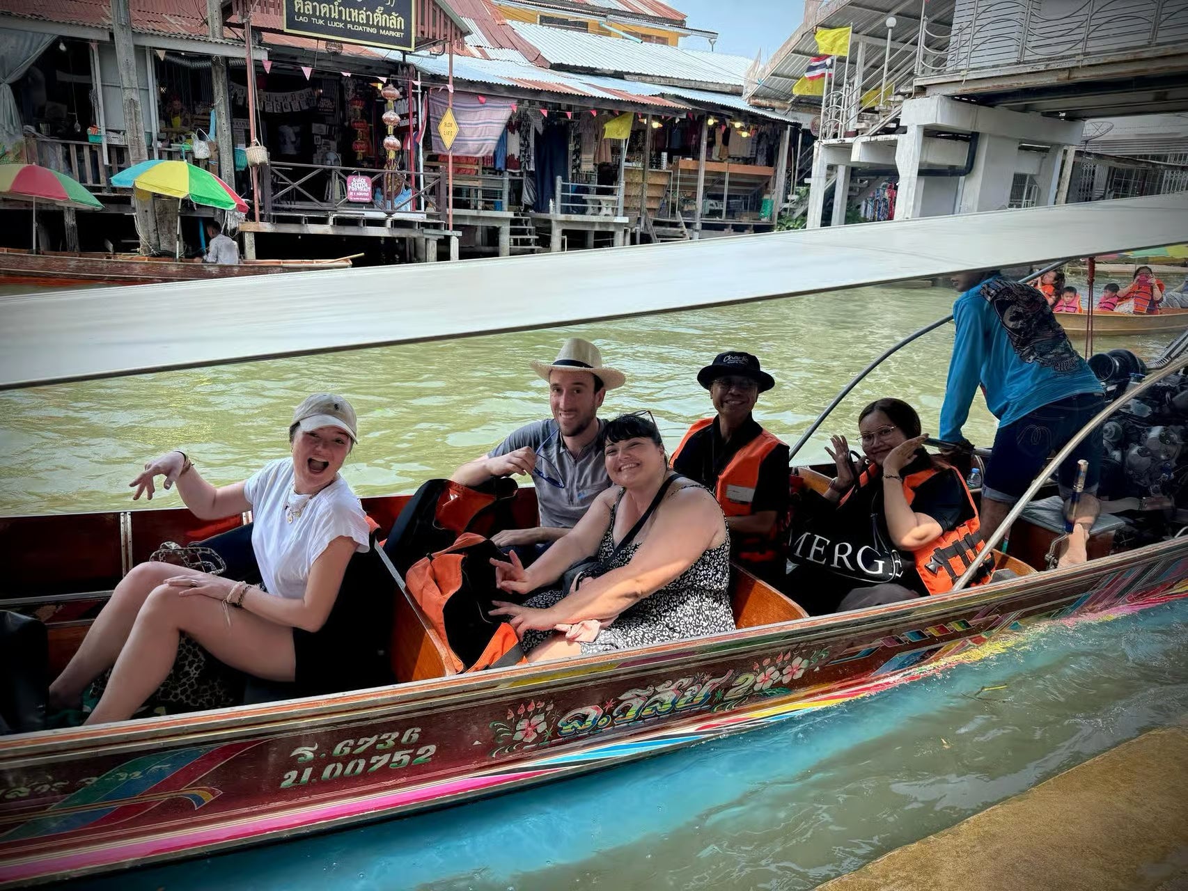 Bangkok: drijvende markt en treinmarktervaring