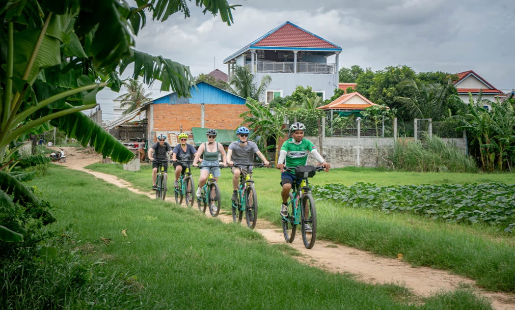 Phnom Penh: Silk Island-fietstocht / e-bike of tuktuk
