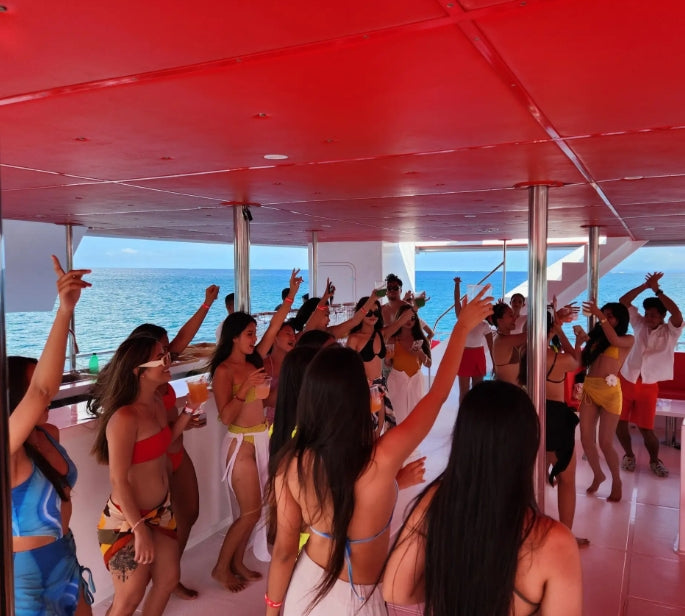 Boracay Sunset Cruise met RedWhale Party Yacht