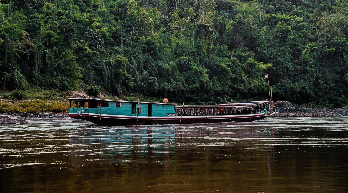 Luang Prabang: 2D Transfer naar Huay Xai met Slow Boat